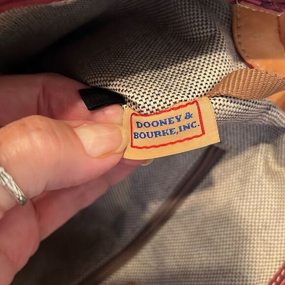 Dooney & Bourke Redish Leather Satchel with Tan Straps and Zipper Pulls EUC - Picture 10 of 17